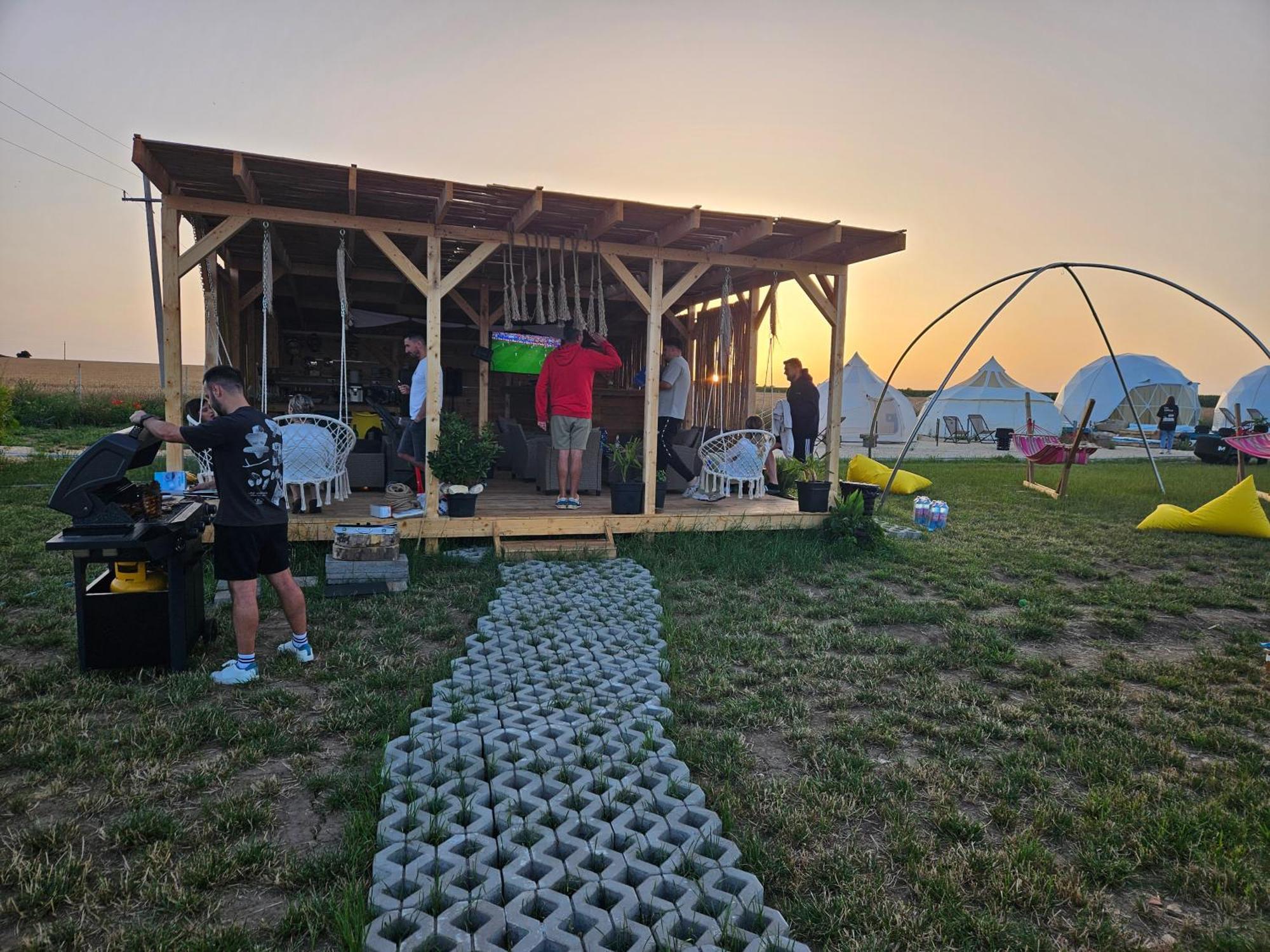 Mar A Lago Glamping23 Douazeci si Trei August Exterior photo