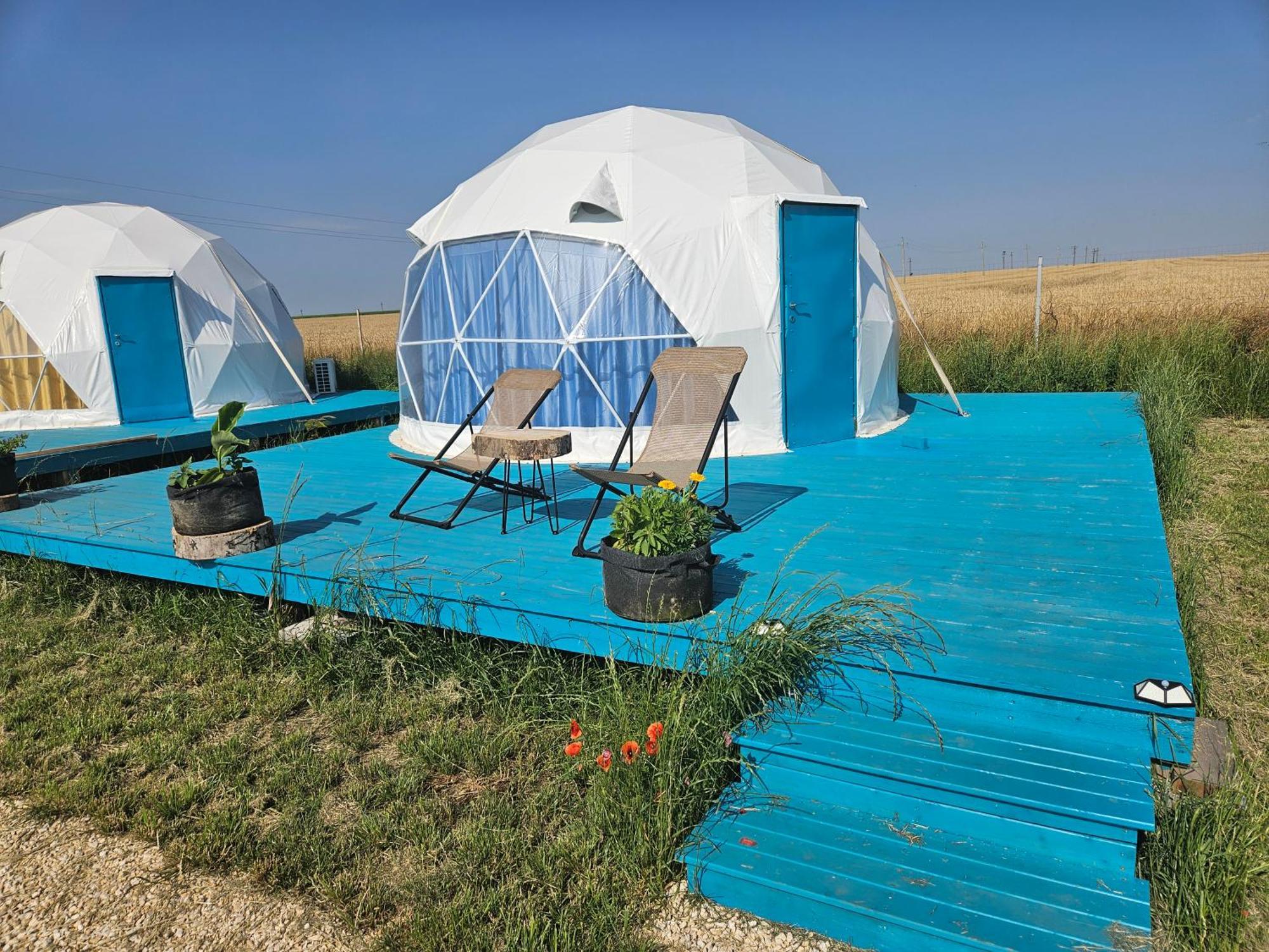 Mar A Lago Glamping23 Douazeci si Trei August Exterior photo